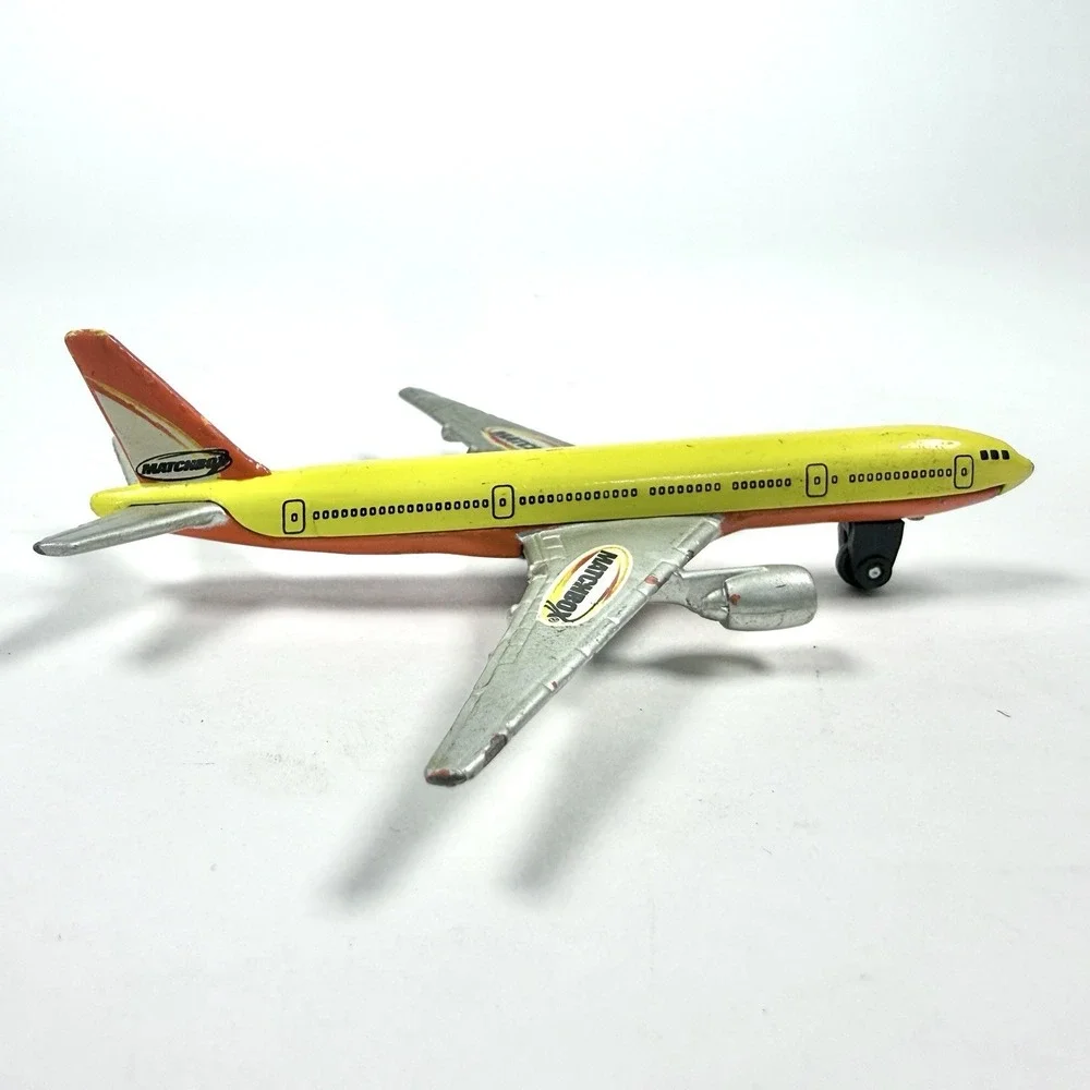 Matchbox Skybusters Boeing 777-200 Die Cast‎ Airplane 1997 Aircraft Toy